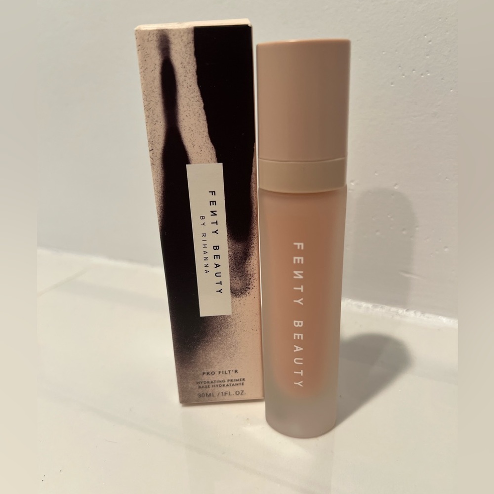 Fenty Beauty by Rihanna Pro Filt'r Hydrating Primer (Soft Silk)